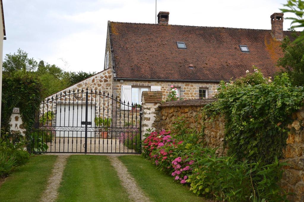 Chambres D'Hotes Des Demoiselles Ville-Saint-Jacques Exterior photo