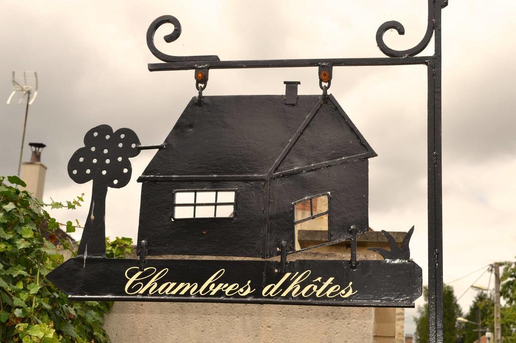 Chambres D'Hotes Des Demoiselles Ville-Saint-Jacques Exterior photo